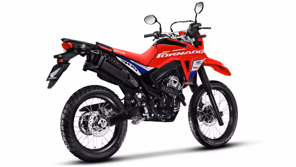 Moto XR 300L Tornado Special Edition Galeria Visão Lateral Diagonal Traseira Direita Completa