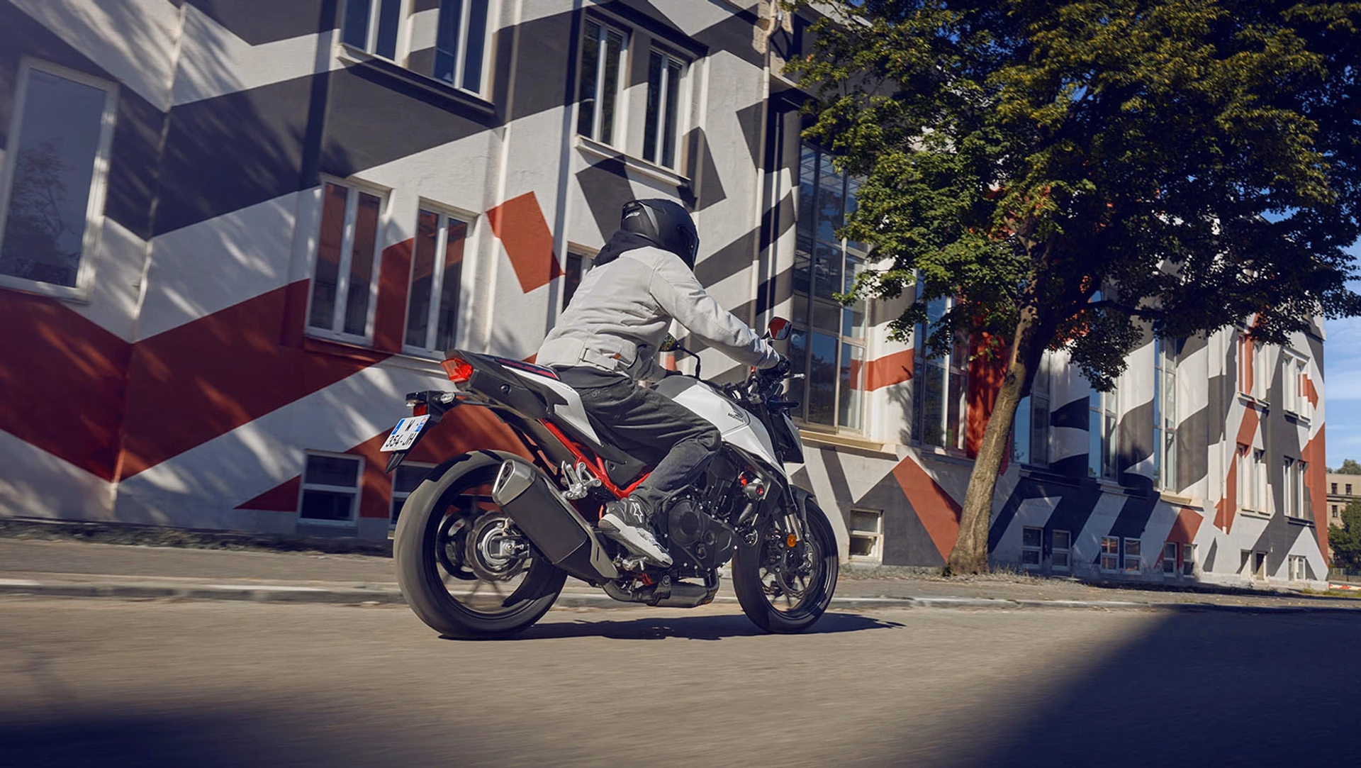 Moto Hornet 750 Galeria de Fotos - 12 de 20