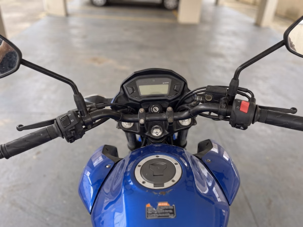 Honda CB 300F Twister 2023/2023, painel