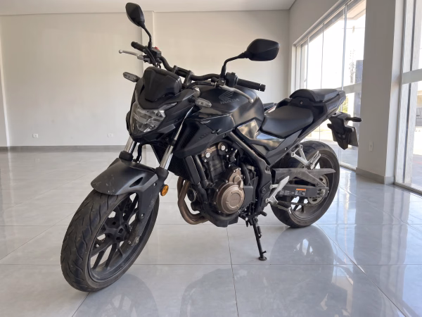 Honda CB 500F 2022/2022, frente 3/4
