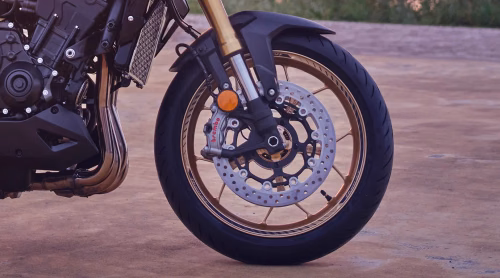 Honda CB1000 Hornet - Rodas e Pneus