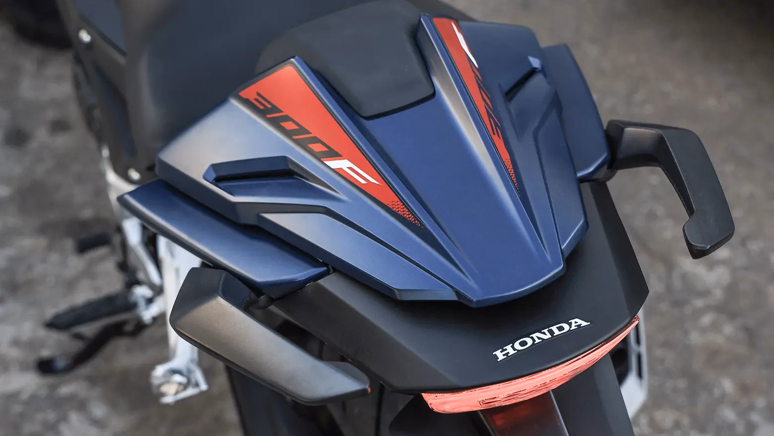 Honda CB300F Twister 2027 - Galeria 17 - 17 de 20