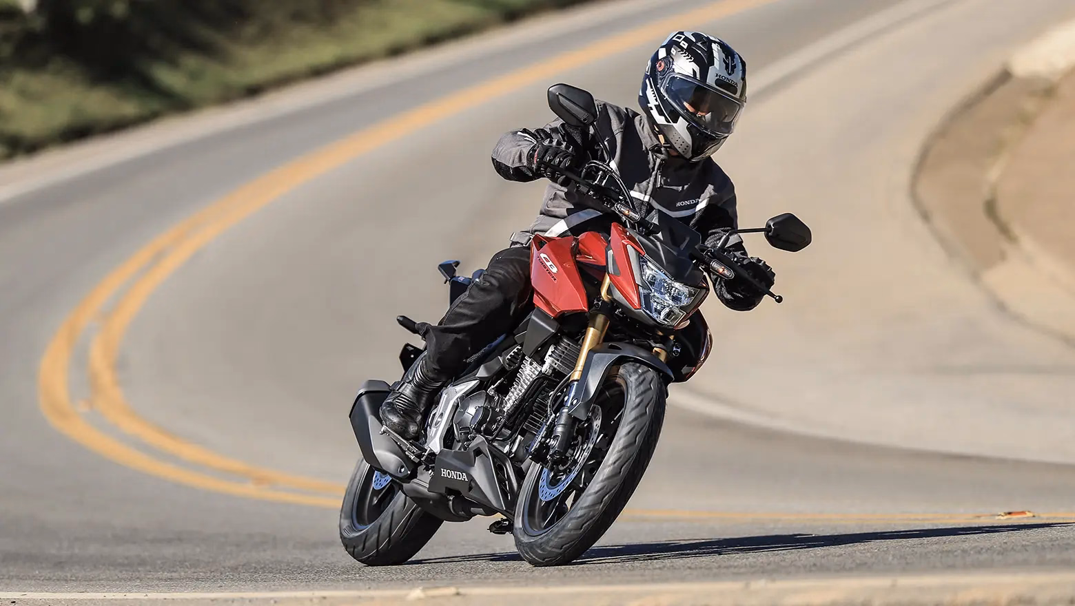 Honda CB300F Twister 2027 - Galeria 2 - 2 de 20