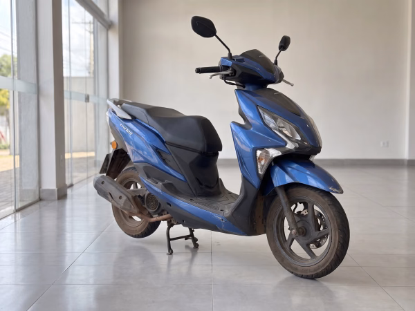 Honda Elite 125 2022/2022, frente 3/4