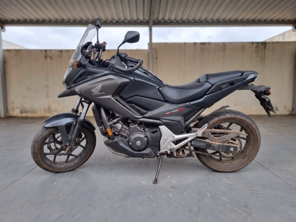 Honda NC 750X DCT 2021/2021, lateral esquerda